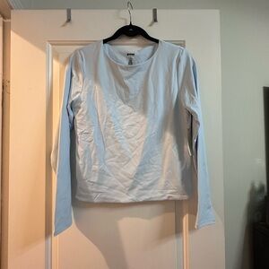 Francesca's Collections Light Blue Long Sleeve Tee